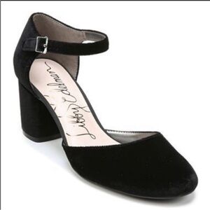 Libby Edelman Jessica Black Velvet Heels Size 11